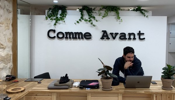 logo en bois magasin
